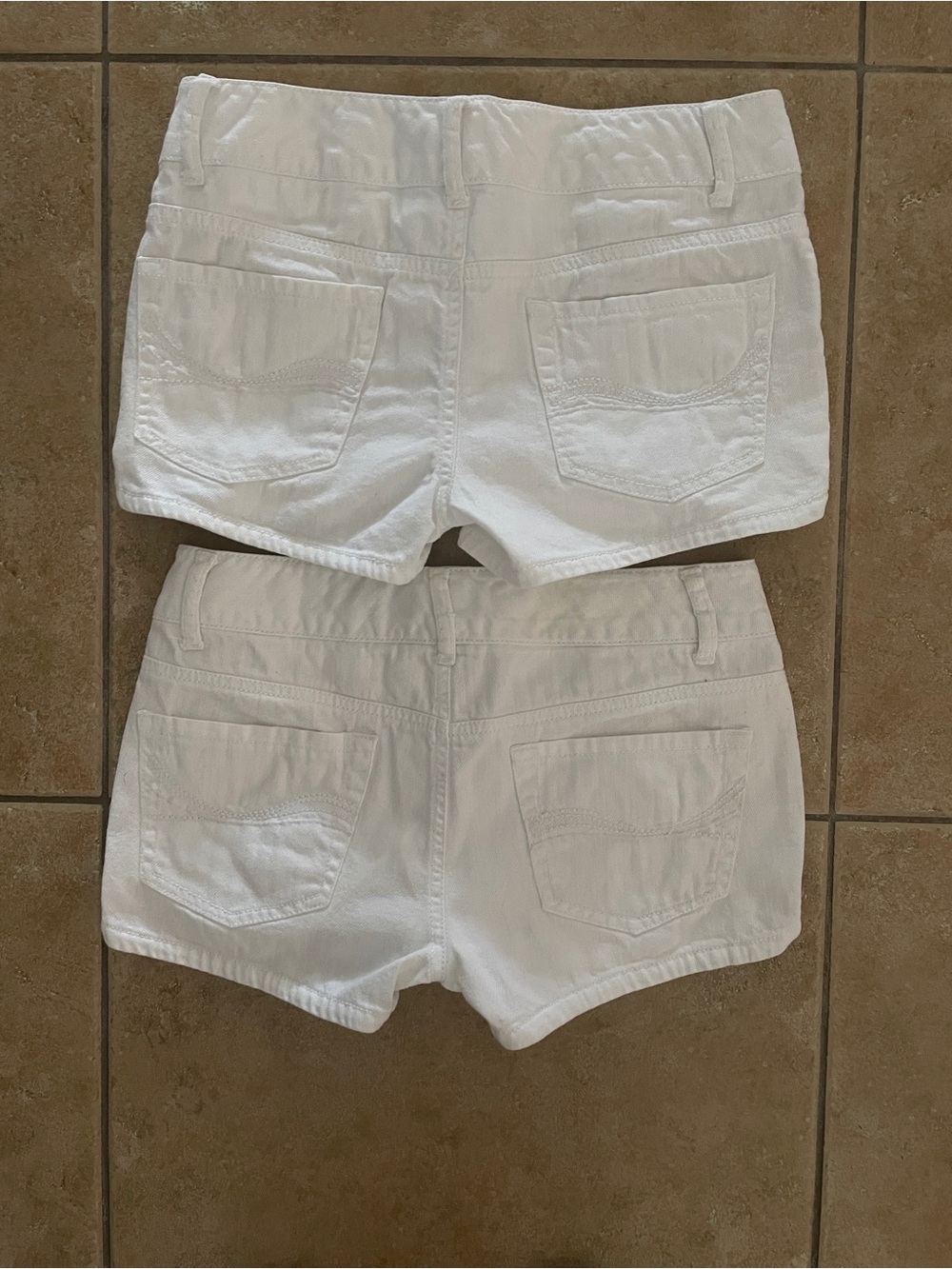 SO White Low Rise Jean Shorts Bundle of Two Size 3 - Picture 3 of 10